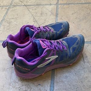 Brooks Hiking Shoes; Worn once to climb Mt Whitney
